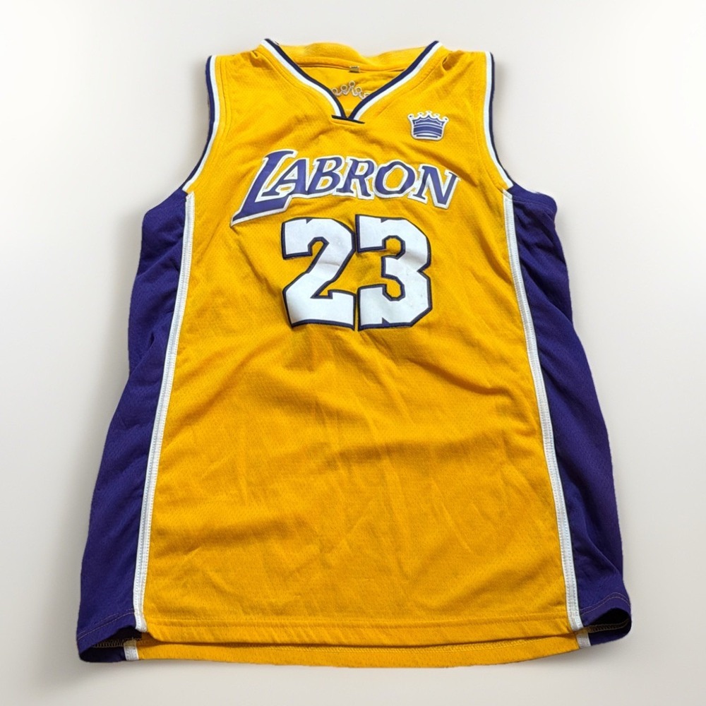 Preowned Unbranded NBA Los Angeles Lakers #23 Lebron James Stitch Jersey S